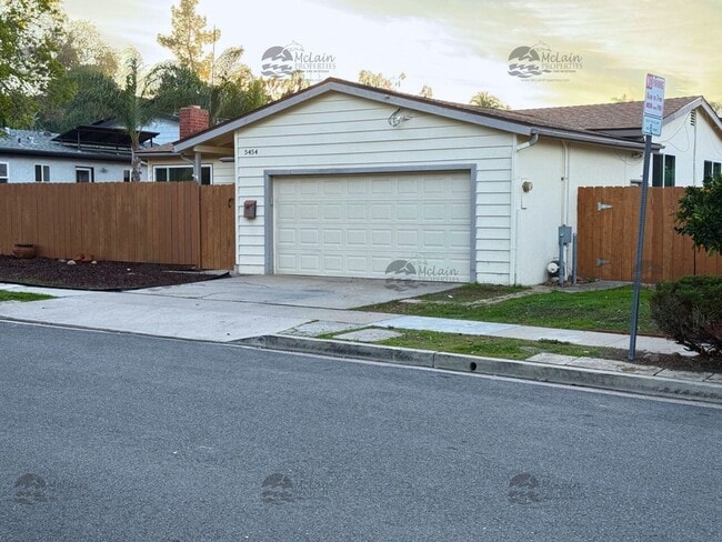5454 Hewlett Dr in San Diego, CA - Building Photo - Building Photo
