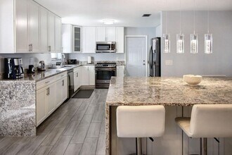 120 Park Ln E in Hypoluxo, FL - Building Photo - Building Photo