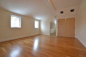 51 Fulton St, Unit 1 in Medford, MA - Building Photo - Building Photo