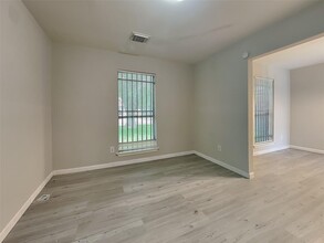 12811 Roandale Dr in Houston, TX - Building Photo - Building Photo