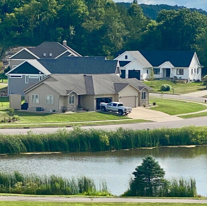 3015-3015 Valley St in Black Earth, WI - Building Photo