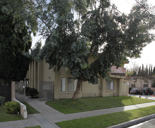 Fullerton Haven Apartments in Buena Park, CA - Foto de edificio - Building Photo