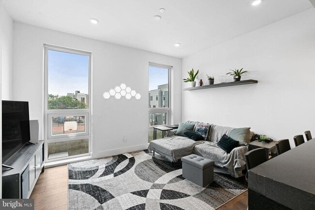 property at 1501 N 31st St