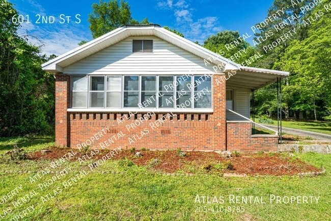 property at 601 2nd St S