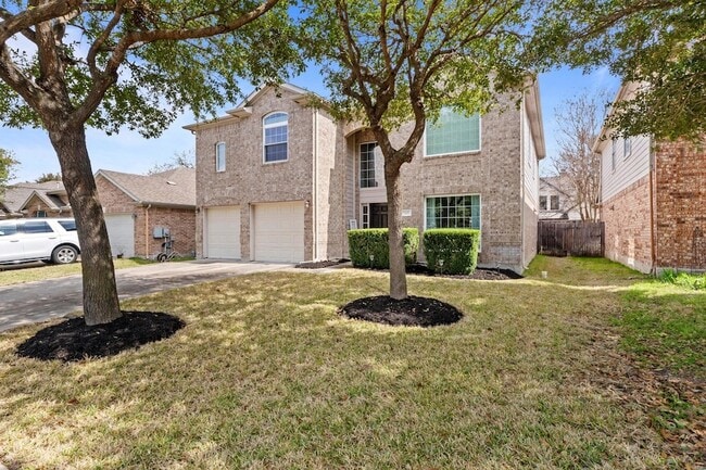 525 Golden Creek Dr in Round Rock, TX - Foto de edificio - Building Photo