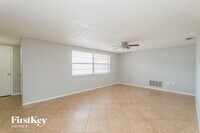 7915 Foxbloom Dr photo'