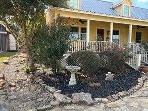 6130 Homeland Ln in Brenham, TX - Building Photo - Building Photo