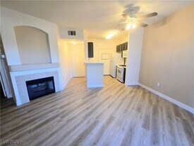 7123 S Durango Dr in Las Vegas, NV - Building Photo