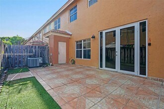 8422 NW 140th Terrace in Miami Lakes, FL - Building Photo - Building Photo