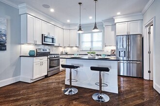 17 Barrett Ave, Unit 1 in Boston, MA - Building Photo - Building Photo