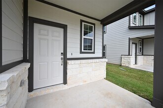 3930 Accolade Xing in Brookshire, TX - Building Photo - Building Photo