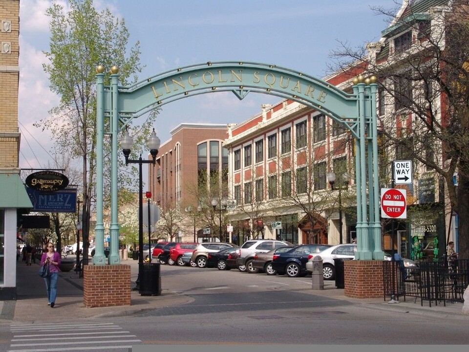 4875 N Paulina St in Chicago, IL - Building Photo