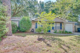 386 Quigley Rd in Pensacola, FL - Building Photo - Building Photo