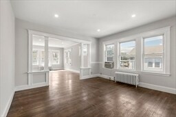 72 Dartmouth St, Unit 2 in Everett, MA - Building Photo - Building Photo