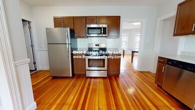 27 A Craigie St, Unit 3 in Somerville, MA - Foto de edificio - Building Photo