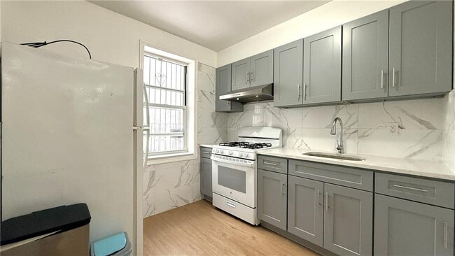 7807 3rd Ave in Brooklyn, NY - Building Photo - Building Photo