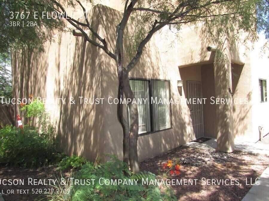 3767 E Flower St in Tucson, AZ - Foto de edificio
