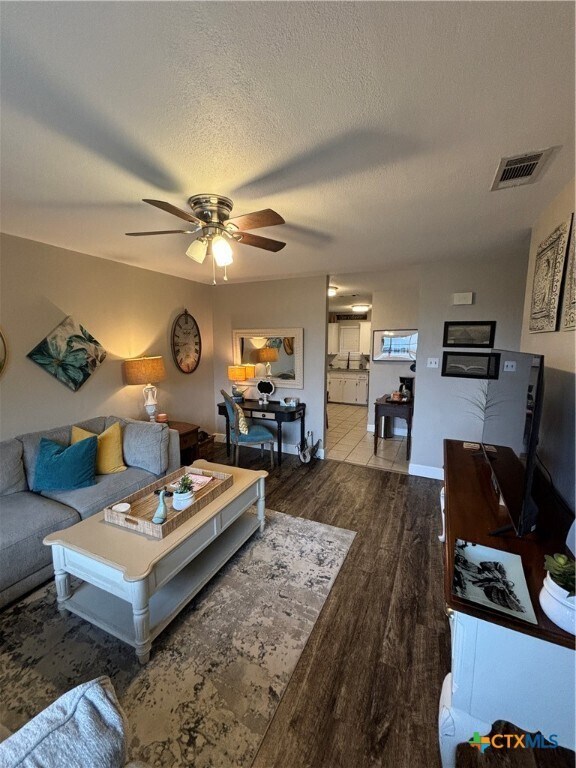 property at 1307 Sherry Ln