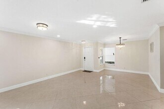 6384 Adriatic Way in Greenacres, FL - Building Photo - Building Photo