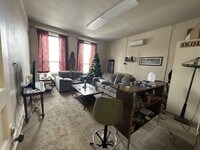 224 Main St E photo'