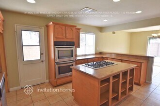 12889 Fenton Ave in Los Angeles, CA - Building Photo - Building Photo