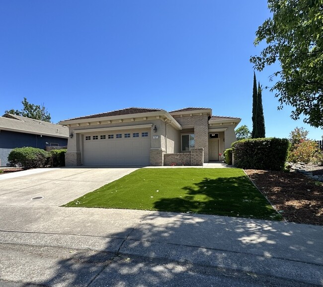 1571 Latherton Way in Folsom, CA - Building Photo - Building Photo