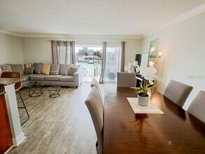 185 Brightwater Dr in Clearwater, FL - Building Photo - Building Photo