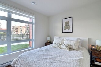 3171 Bd de la Gare in Vaudreuil-dorion, QC - Building Photo - Building Photo