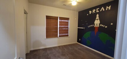 712 Strassle Way, Unit 712 in South Plainfield, NJ - Building Photo - Building Photo