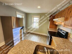 2 2nd St in Kutztown, PA - Building Photo - Building Photo
