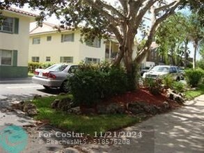 3880 Woodside Dr in Coral Springs, FL - Foto de edificio - Building Photo