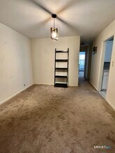 39 Glenbrook Rd in Stamford, CT - Building Photo - Building Photo