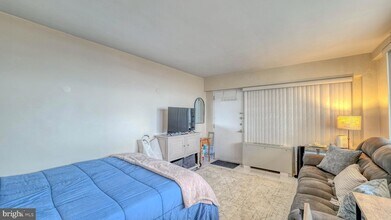 108 S Montpelier Ave, Unit 414 in Atlantic City, NJ - Building Photo - Building Photo