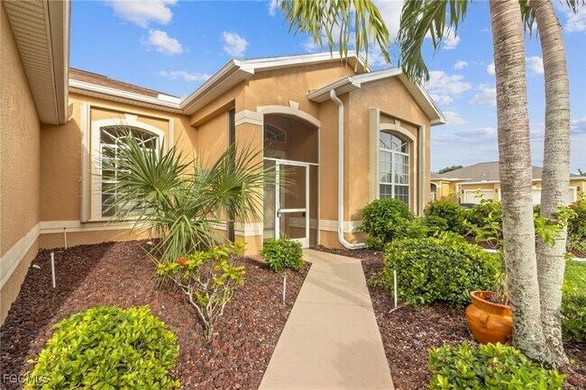 16905 Colony Lakes Blvd in Ft. Myers, FL - Building Photo - Building Photo