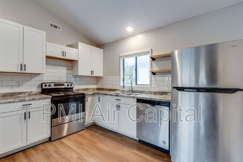 615 N Elder St in Wichita, KS - Building Photo