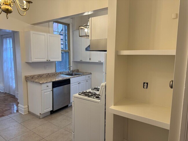 5431 Howe St in Pittsburgh, PA - Building Photo - Building Photo