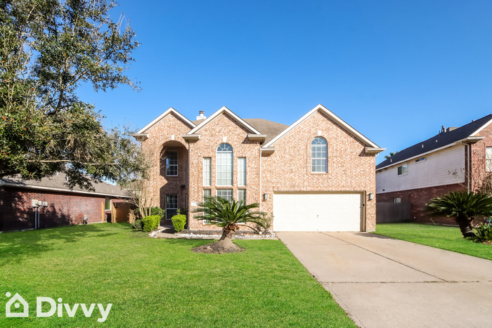 3119 Hummingbird Ln in Humble, TX - Foto de edificio