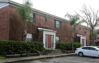 Lake Tyler Condominium in Orlando, FL - Building Photo - Building Photo