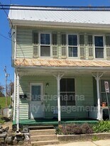 171 E Derry Rd in Hershey, PA - Building Photo