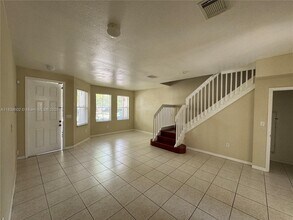 27563 SW 137th Ct in Homestead, FL - Building Photo - Building Photo
