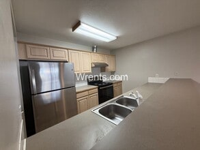 1008-1010 E Ermina Ave in Spokane, WA - Building Photo - Building Photo