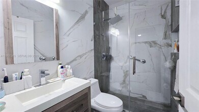 5109 SW 141st Ave in Miramar, FL - Building Photo - Building Photo