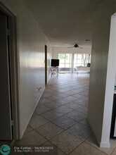 9616 Oakburst Ln in Tamarac, FL - Building Photo - Building Photo