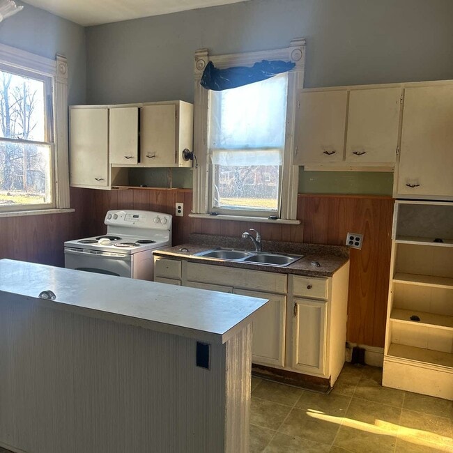 303 E 18th St in Hopkinsville, KY - Building Photo - Building Photo