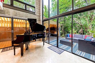 322 Hendricks Isle in Fort Lauderdale, FL - Building Photo - Building Photo