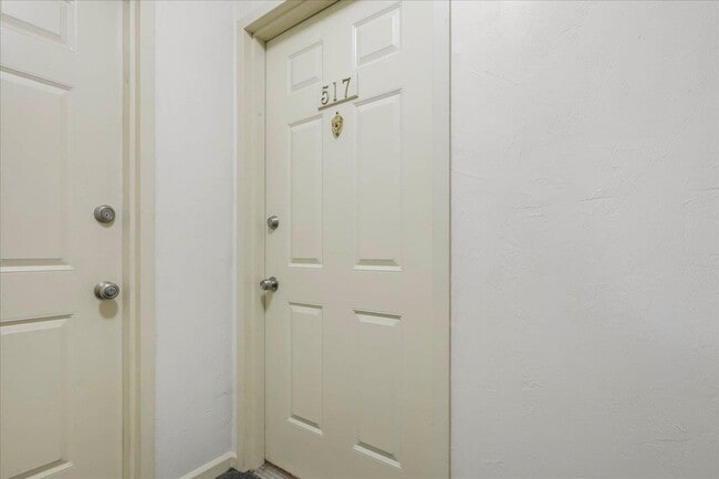 property at 517 E Jefferson St