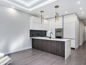1446 W Chestnut St in Chicago, IL - Building Photo - Building Photo