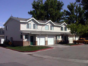 Riverview Townhomes in Salt Lake City, UT - Building Photo - Building Photo