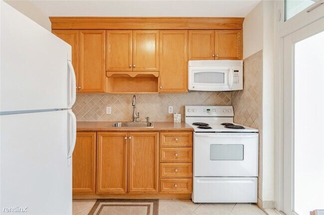 2400 NE 9th St in Fort Lauderdale, FL - Building Photo - Building Photo