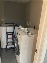 220 Drumcliff Ct in Tyrone, GA - Foto de edificio - Building Photo